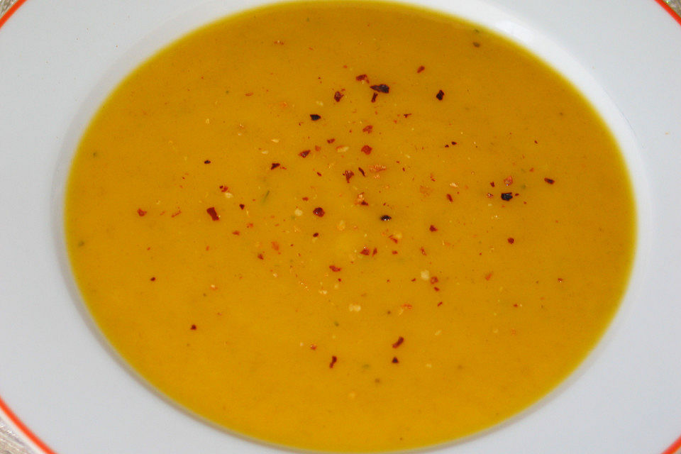 Kürbissuppe mit Kokosmilch und Banane