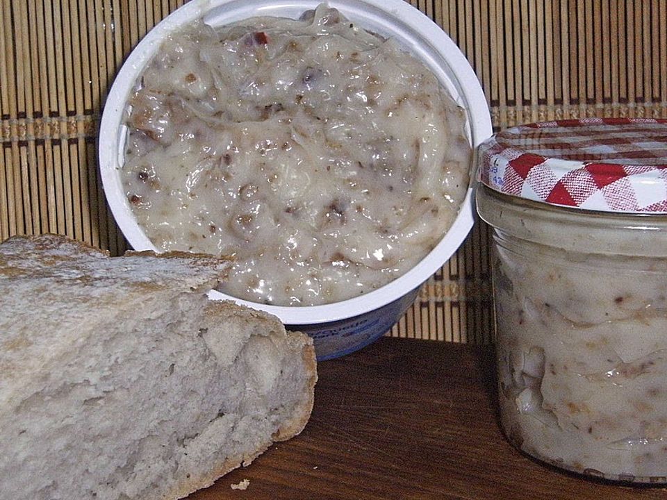Schweineschmalz mit Grieben, Zwiebel und Apfel von Carco | Chefkoch