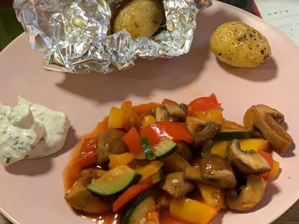 Folienkartoffeln mit Gemüse à la Ratatouille von cooking_student| Chefkoch