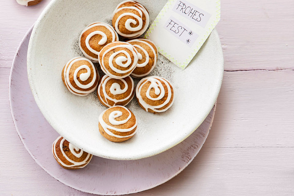 Vegane Apfel-Marzipan-Gewürz-Plätzchen