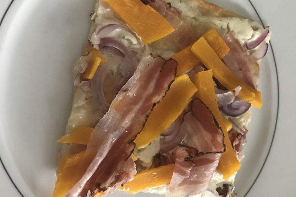 Kürbis-Speck-Flammkuchen