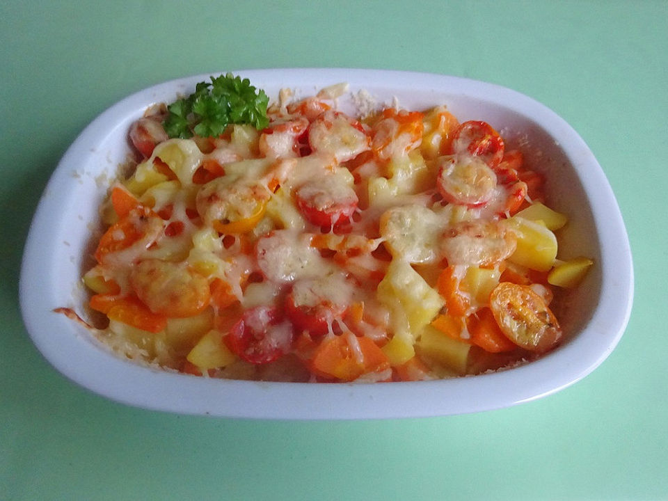 Kartoffel-Möhren-Auflauf mit Curry-Béchamelsoße von Annifee70| Chefkoch