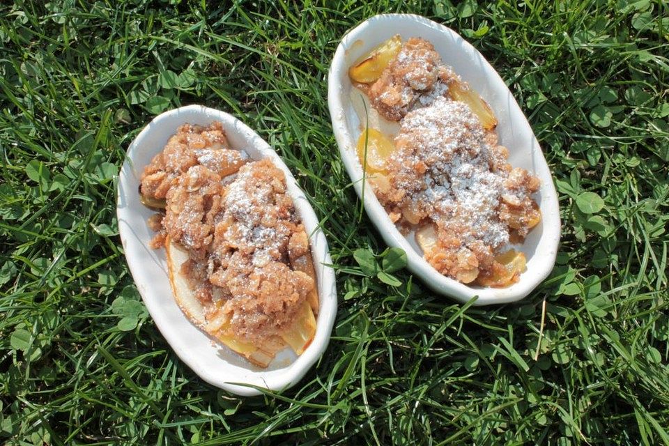 Birnen-Haferflocken-Crumble Birnen-Haferflocken-Crumble