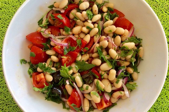 Türkischer Bohnensalat mit Gemüse von Pannepot| Chefkoch