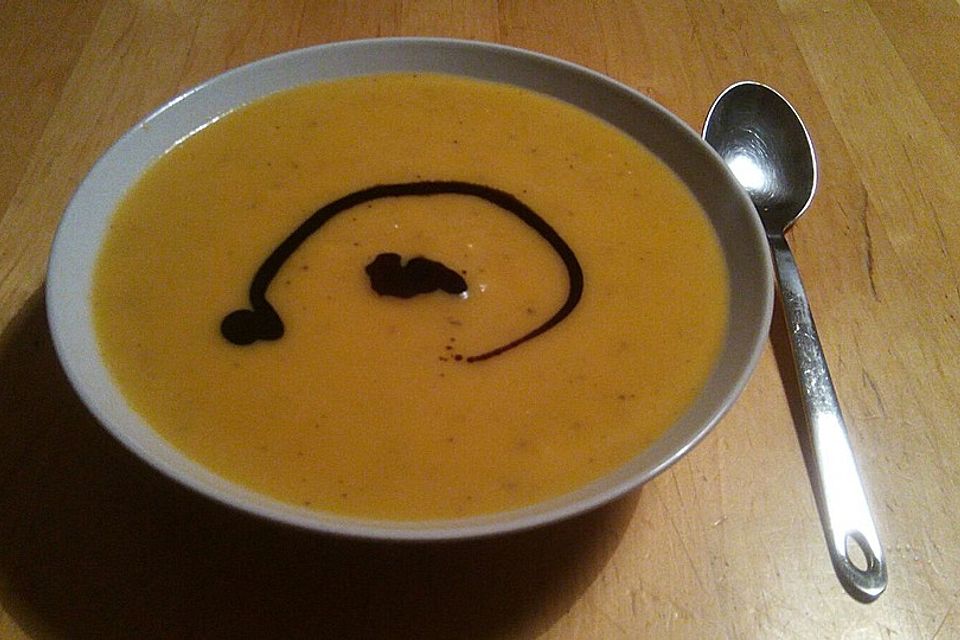 Butternuss-Kürbissuppe