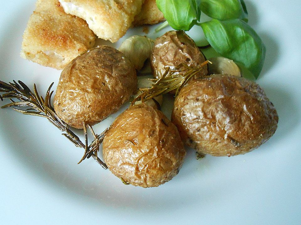 Rosmarinkartoffeln mit Knoblauch aus dem Ofen von BlackVoodoo| Chefkoch