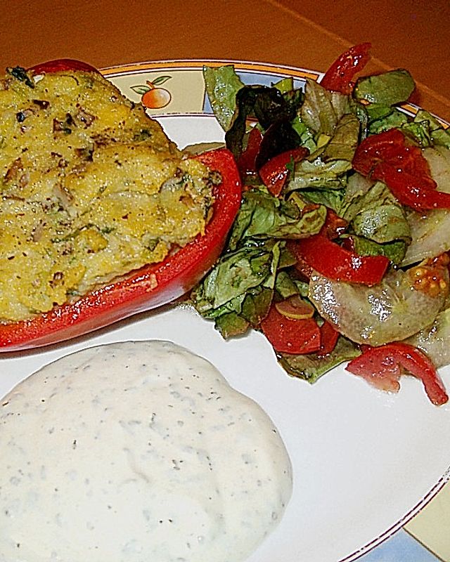 Chrissis gefüllte Paprika mit Polenta, Champignons, Lauch und Kräutercreme