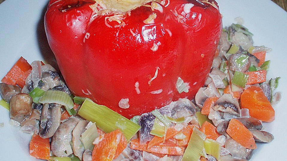 Chrissis gefüllte Paprika mit Polenta, Champignons, Lauch und ...