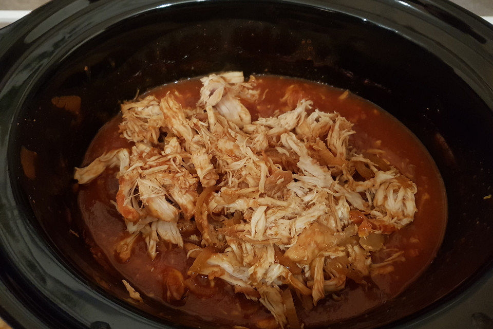 Pulled Chicken in einer Honey-Mustard-BBQ Sauce