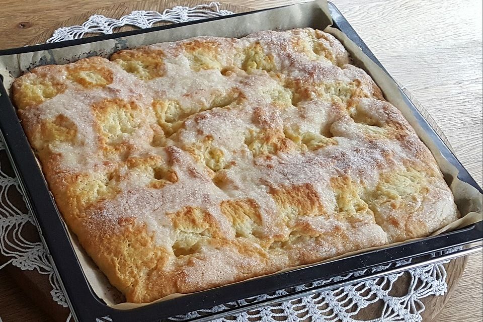 Blechkuchen - Blech-Butterkuchen Blechkuchen - Blech-Butterkuchen