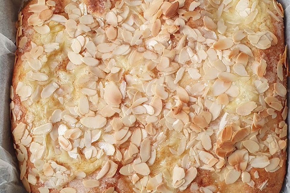 Blechkuchen - Blech-Butterkuchen Blechkuchen - Blech-Butterkuchen