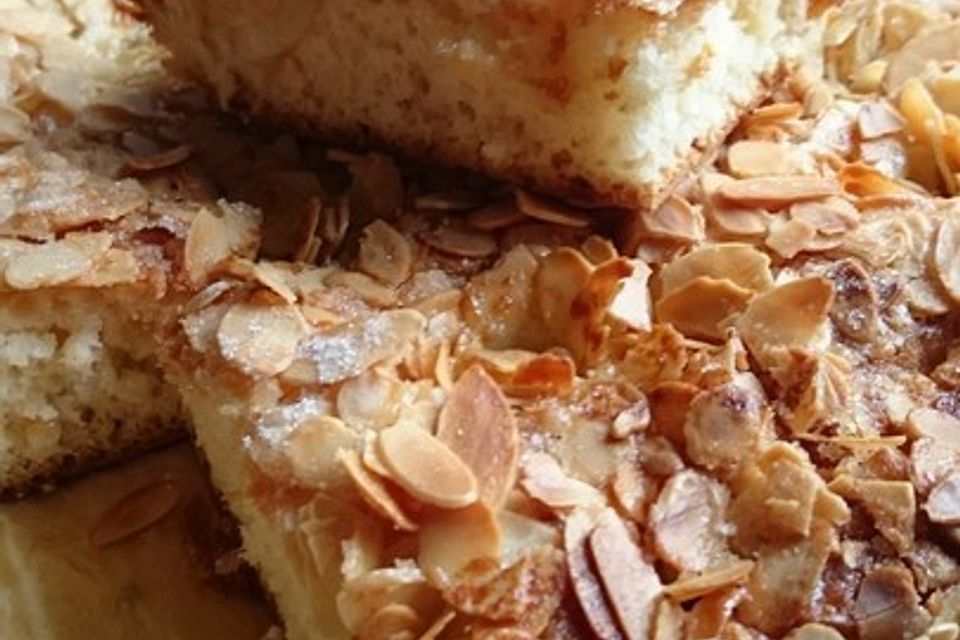 Blechkuchen - Blech-Butterkuchen Blechkuchen - Blech-Butterkuchen
