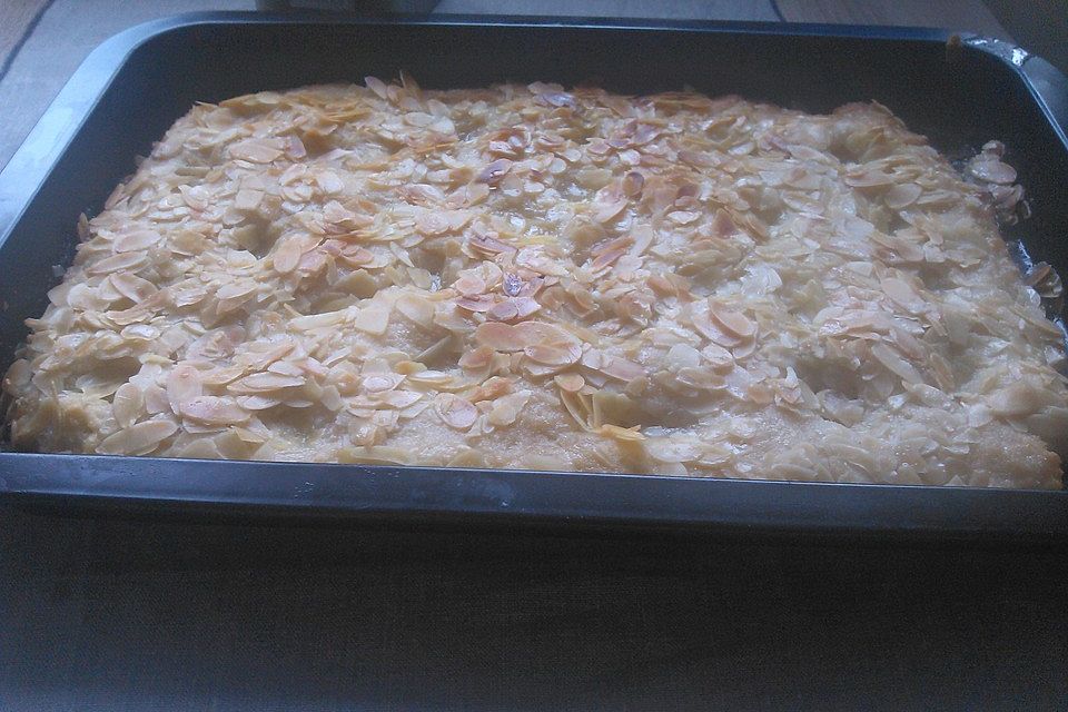 Blechkuchen - Blech-Butterkuchen Blechkuchen - Blech-Butterkuchen