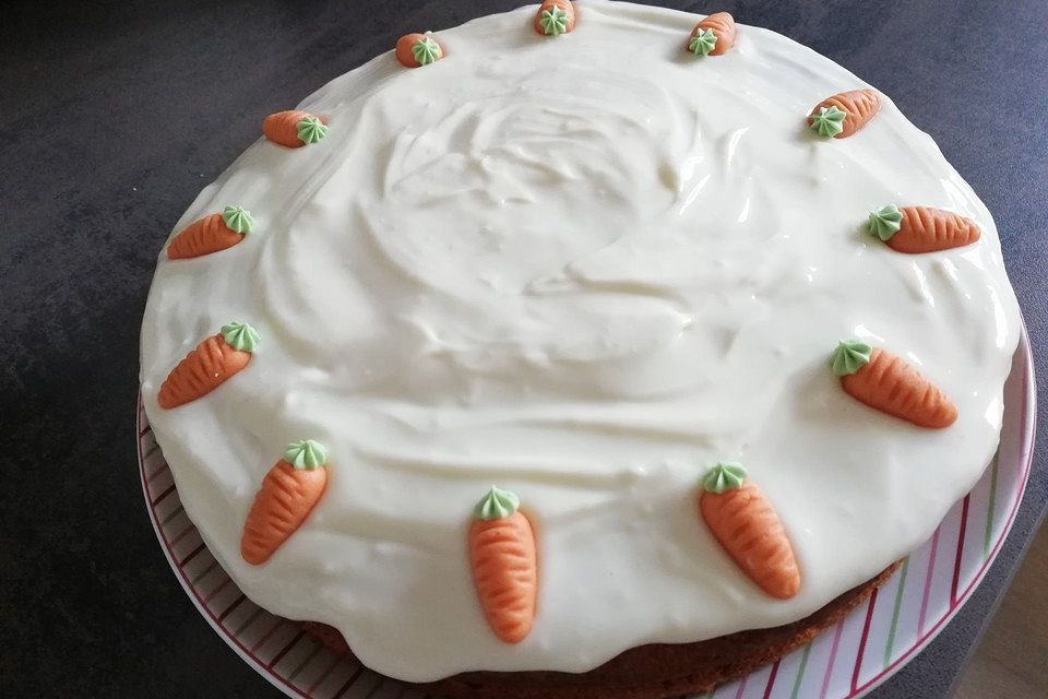 Karottenkuchen, Rüblikuchen oder Möhrenkuchen