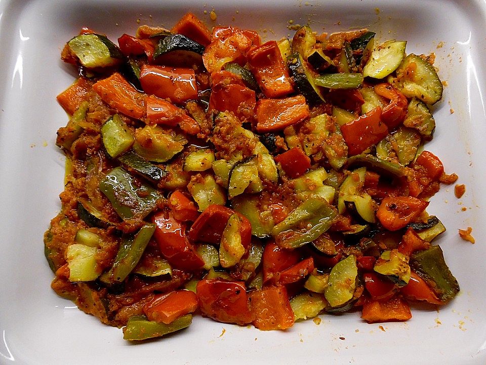 Türkisches gebackenes Gemüse in Tomatensoße von Pannepot| Chefkoch