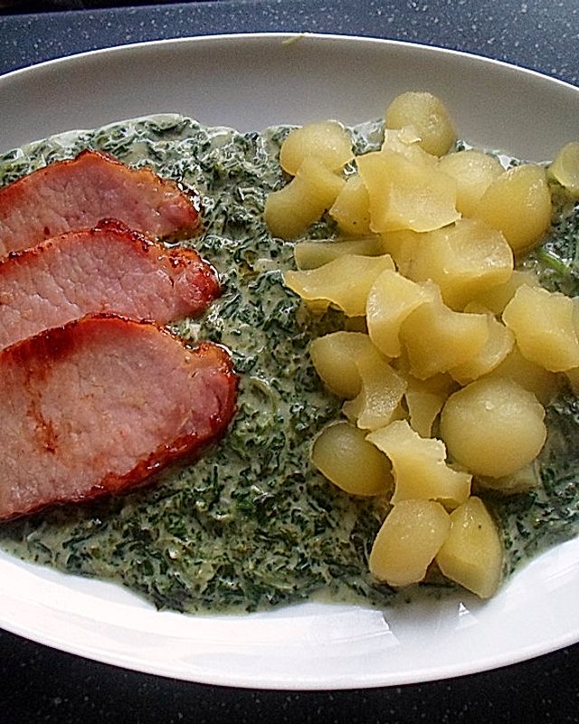 Kartoffel-Spinatauflauf mit Kasseler und Bergkäse