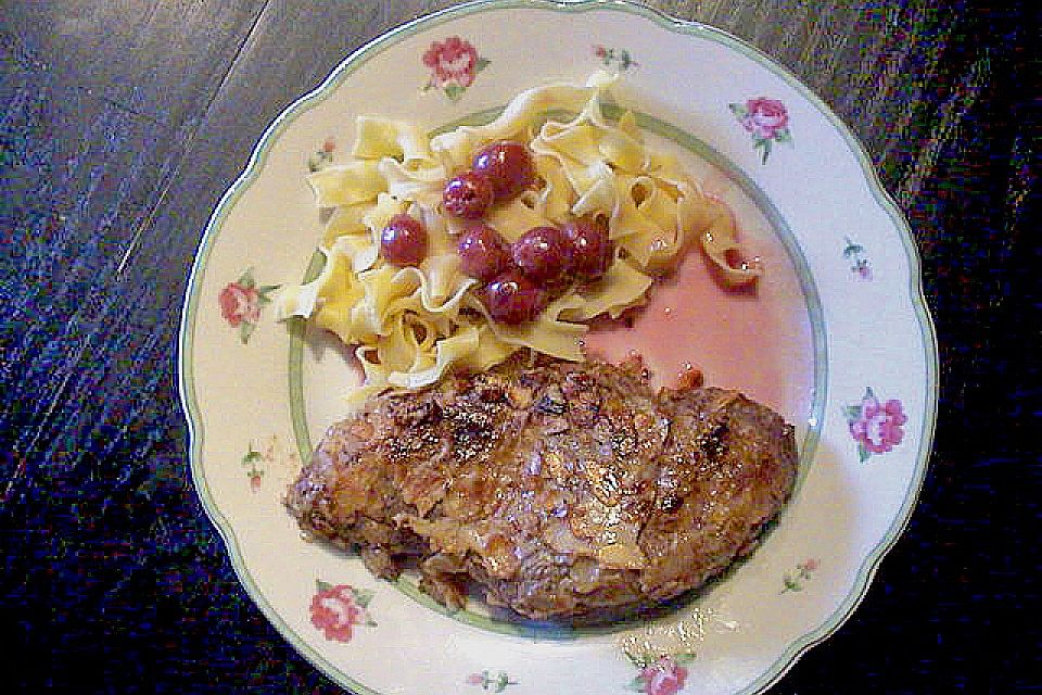 Hirschsteak mit Kirschsoße