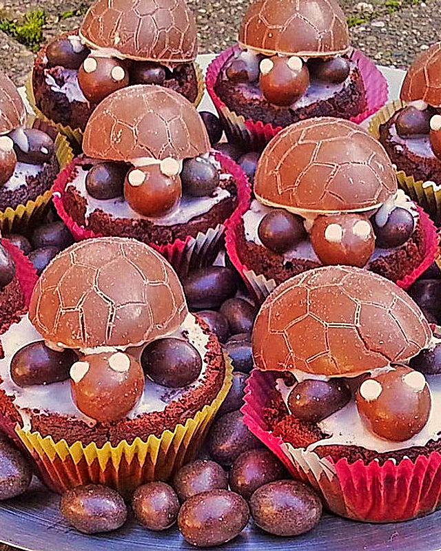 Schoko-Schildkröten-Muffins mit Ü-Eiern