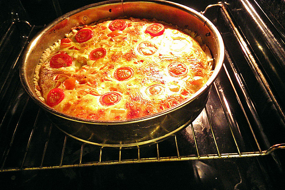 Karotten-Paprika-Quiche