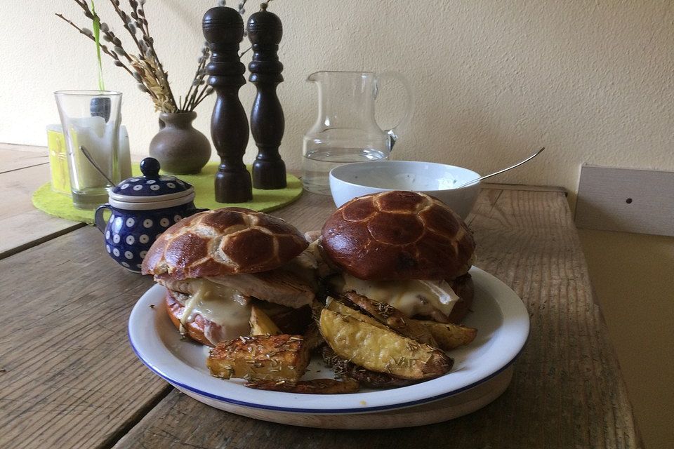 Apfel-Camembert-Chicken-Burger