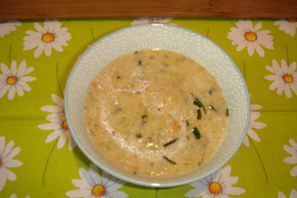 Pürierte Linsen-Kartoffelsuppe