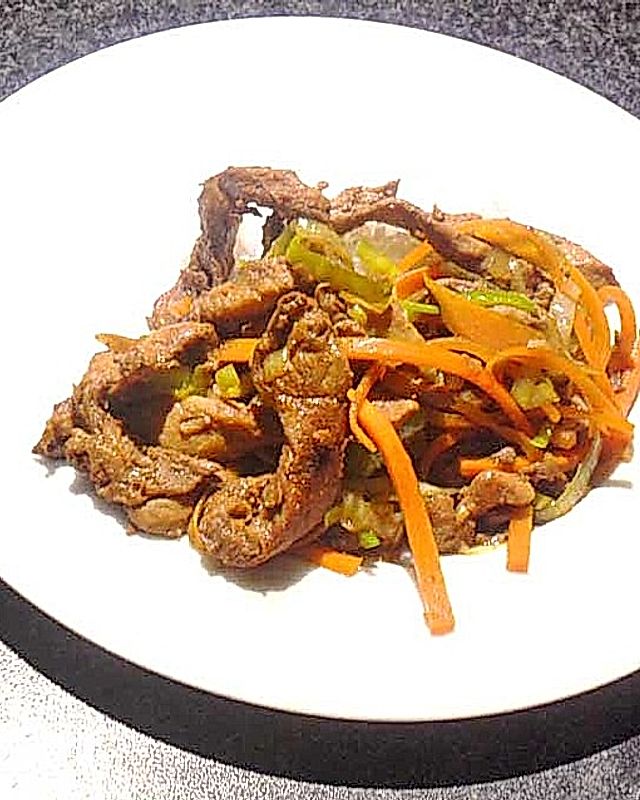 Chop Suey mit Dak Gui Fleisch