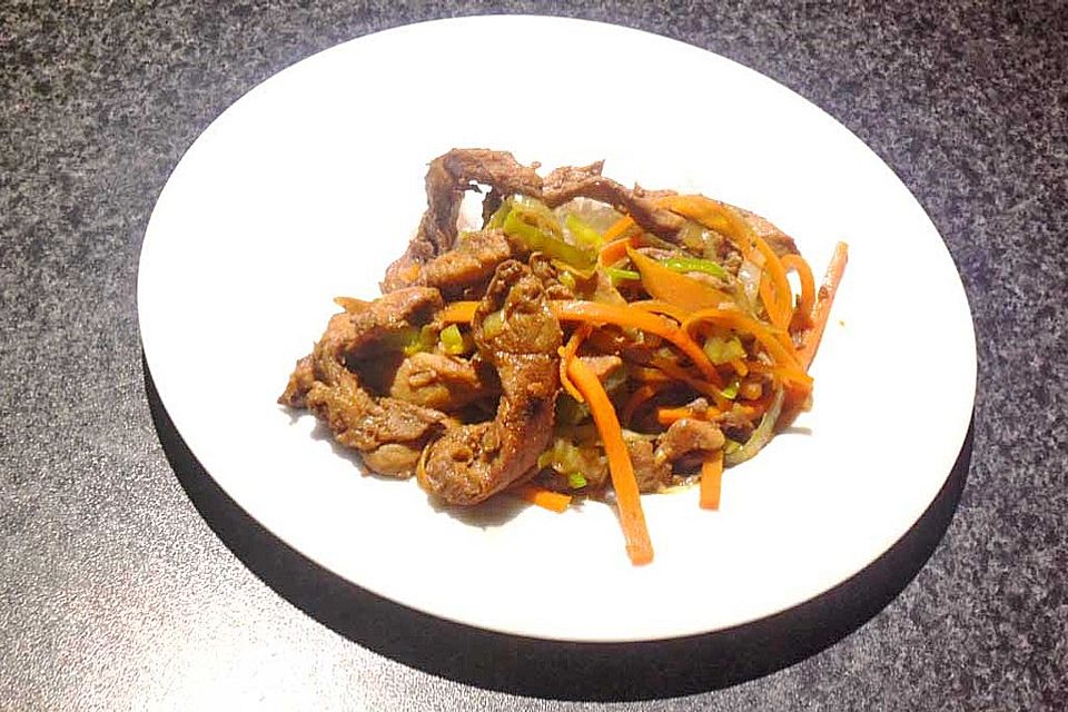 Chop Suey mit Dak Gui Fleisch