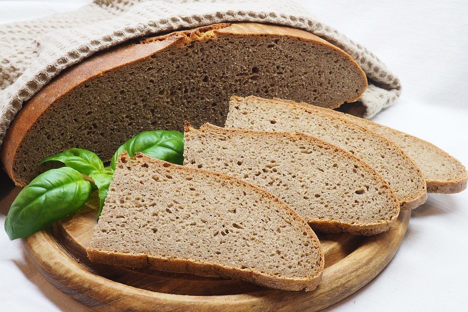 Roggenvollkornmischbrot mit Sauerteig nach Tiroler Art