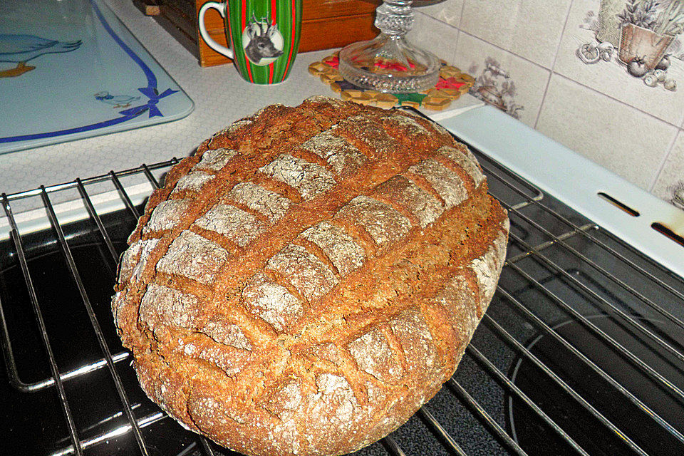 Roggenvollkornmischbrot mit Sauerteig nach Tiroler Art