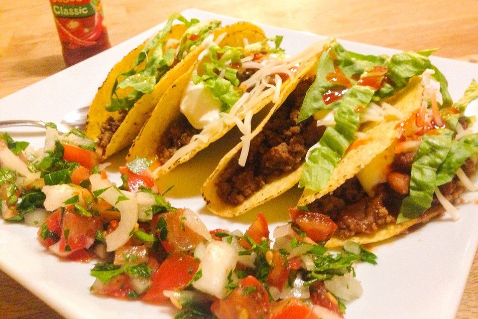 Mais-Tacos mit Kokos-Limettenreis und Hackfleisch