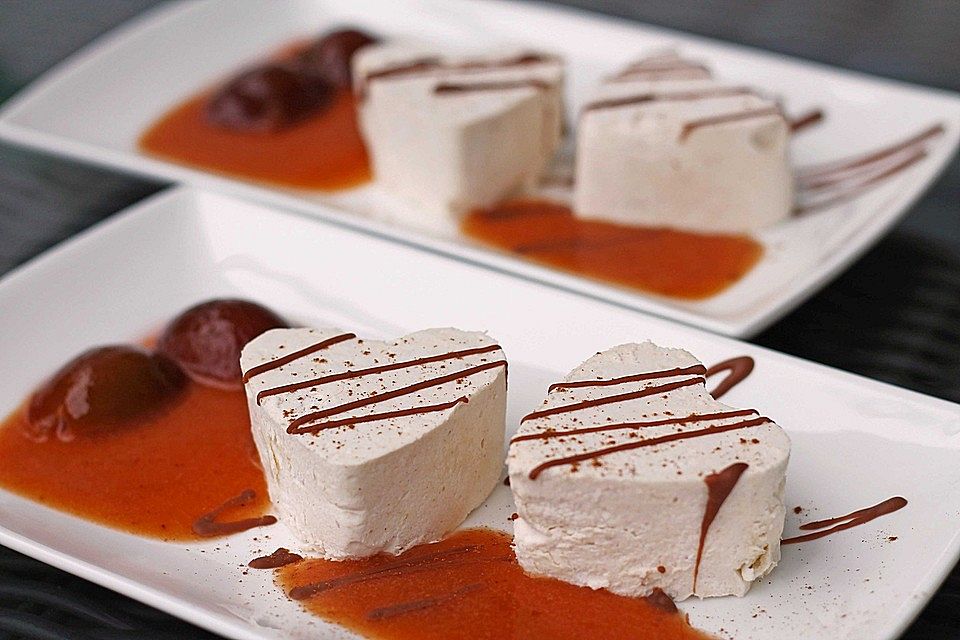 Pflaumen-Zimt-Mousse mit Mascarpone