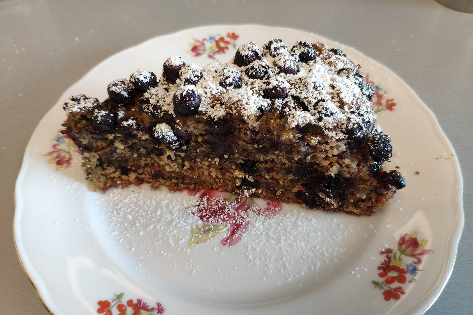 Veganer Zwetschgen-Grieß-Nuss-Kuchen