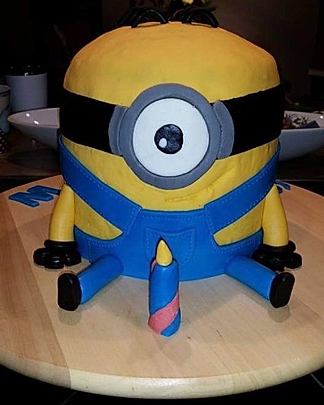 3D-Minion-Torte