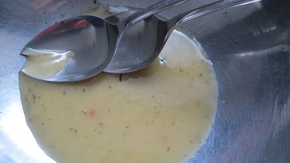 Leichtes Salatdressing für grüne oder gemischte Salate von bossbaer