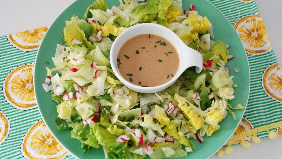Leichtes Salatdressing für grüne oder gemischte Salate von bossbaer