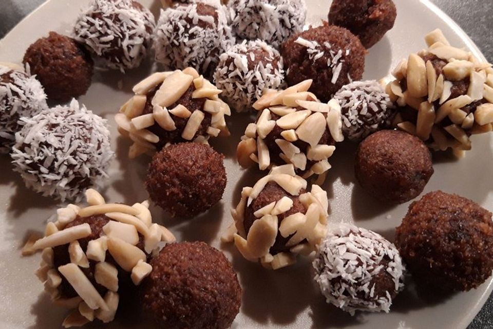 Raw Energy Balls