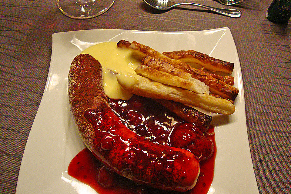 Süße Currywurst mit Blätterteig-Pommes