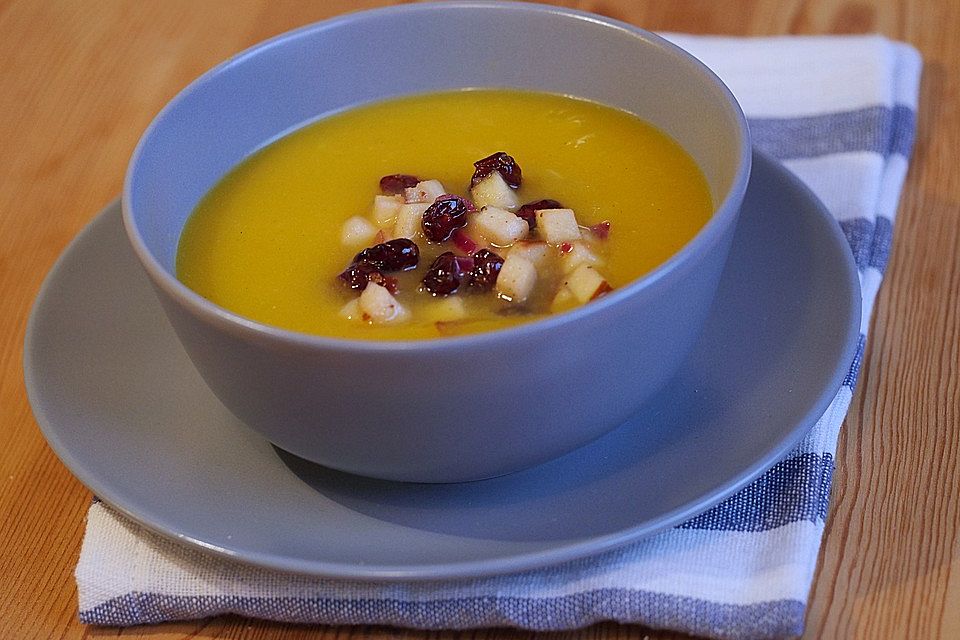 Apfel-Cranberry-Topping für Kürbissuppe