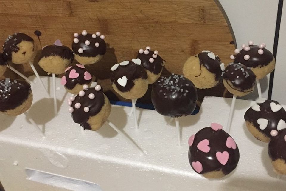 Schnelle Cake-Pops ohne Backen