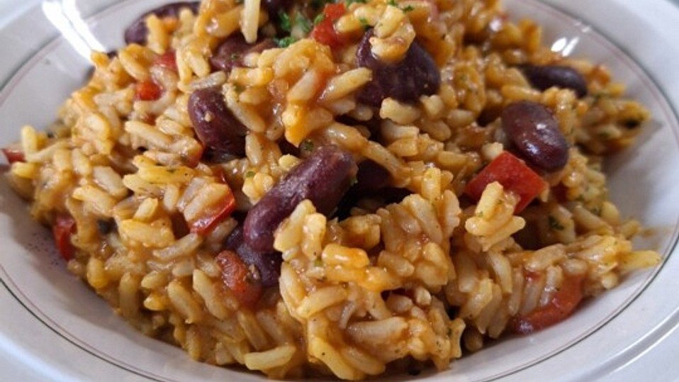 Reistopf mit Kidneybohnen, Paprika und Tomaten von Sivacasa Reistopf mit Kidneybohnen, Paprika und Tomaten von Sivacasa