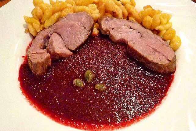 Kalbsfilet auf Rote-Bete-Kapernsoße von Klaumix| Chefkoch