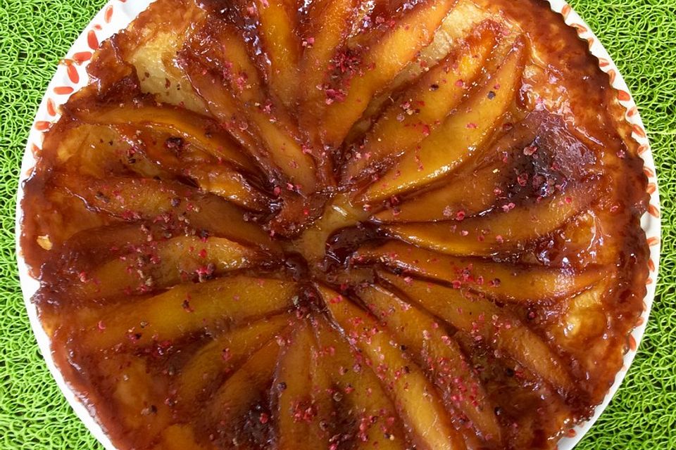 Tarte Tatin mit Mango und rosa Pfeffer