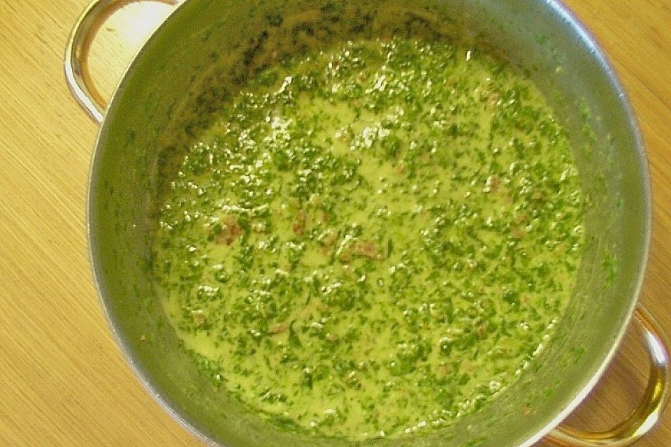 Hackfleischspinatsauce