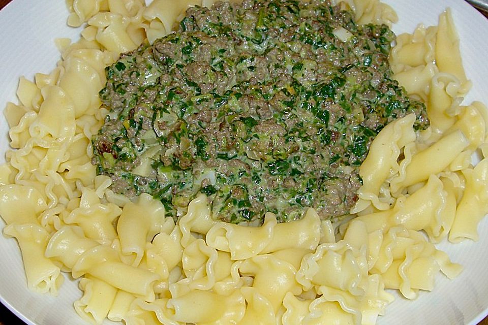 Hackfleischspinatsauce