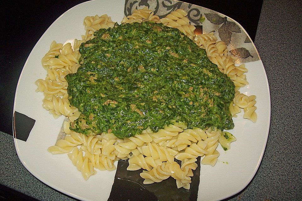 Hackfleischspinatsauce