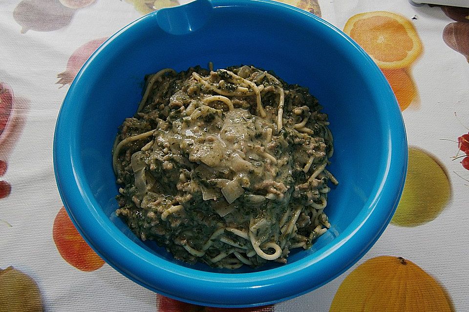 Hackfleischspinatsauce