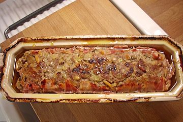 Kuechlis köstliche Fleischterrine mit Champignons und Pinienkernen
