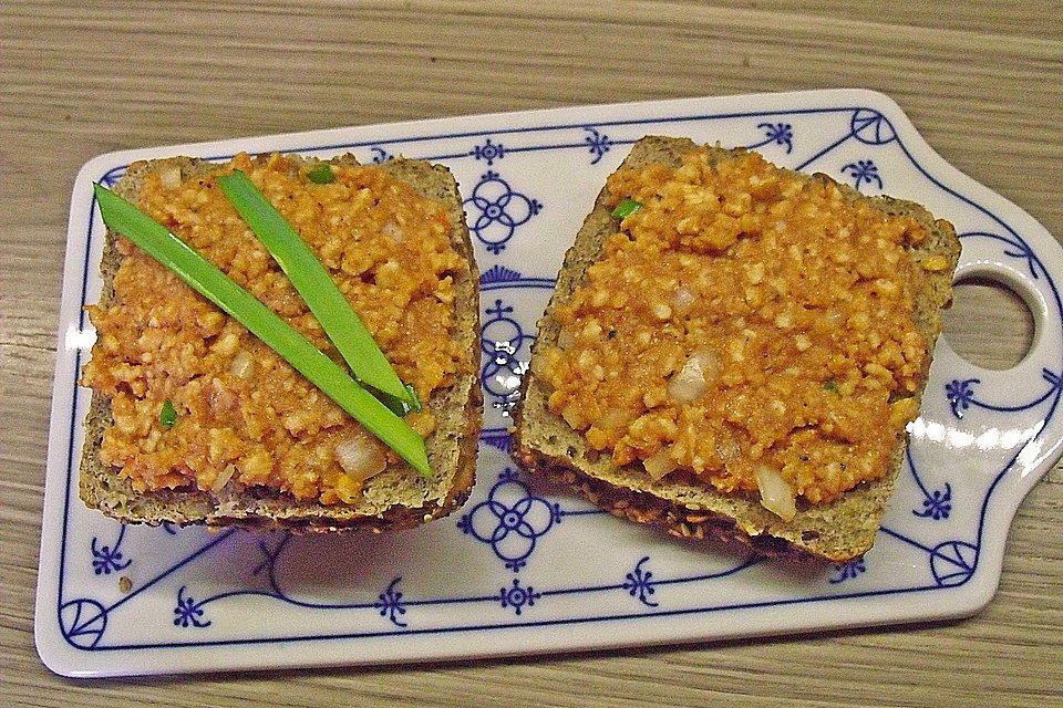 Veganes Zwiebel-Mett