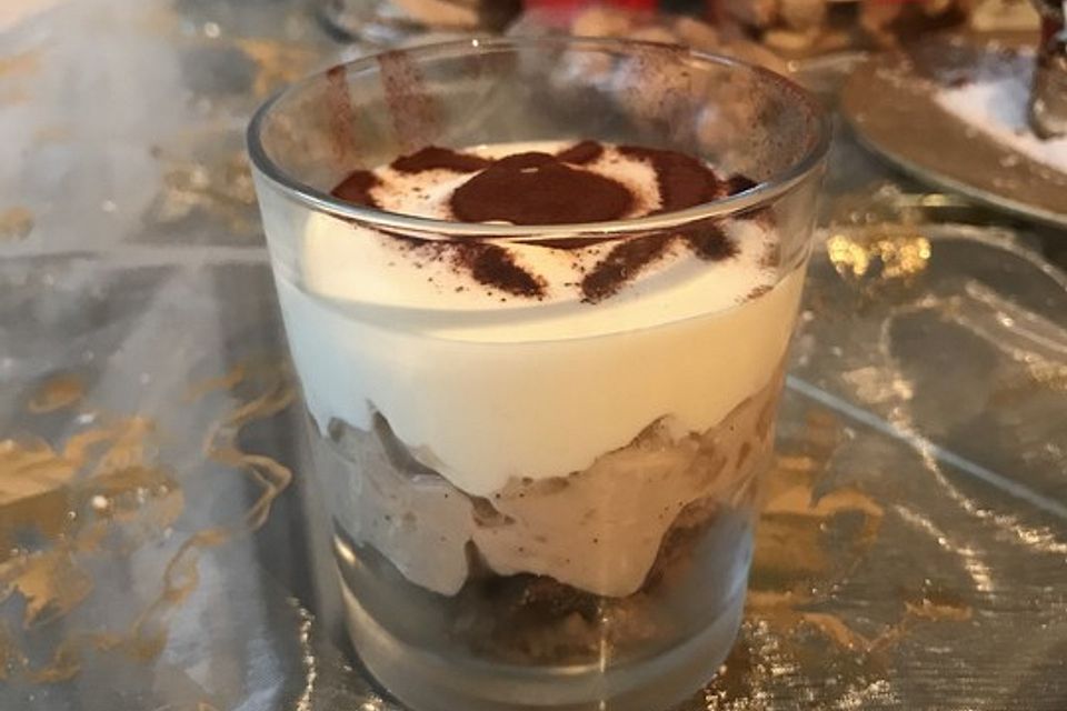 Bratapfel-Tiramisu