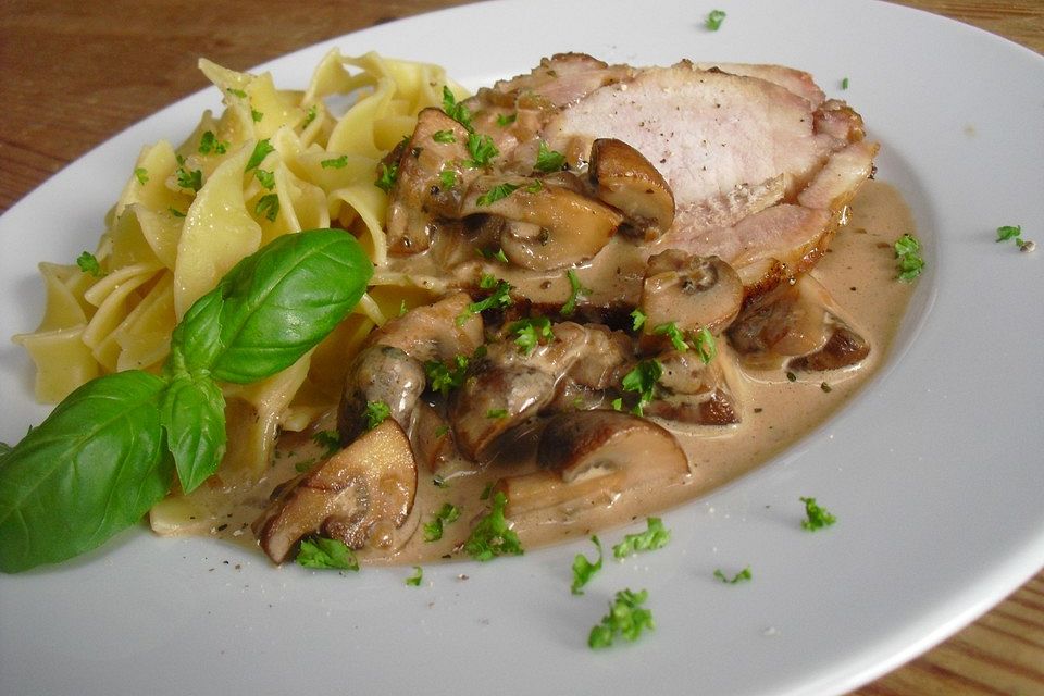 Rahmsauce mit frischen Champignons